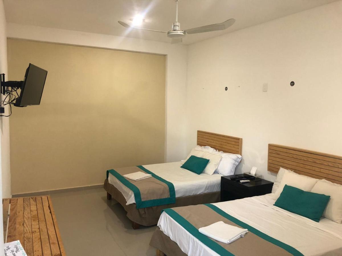 D'atyi 10 Avenue Inn Playa del Carmen