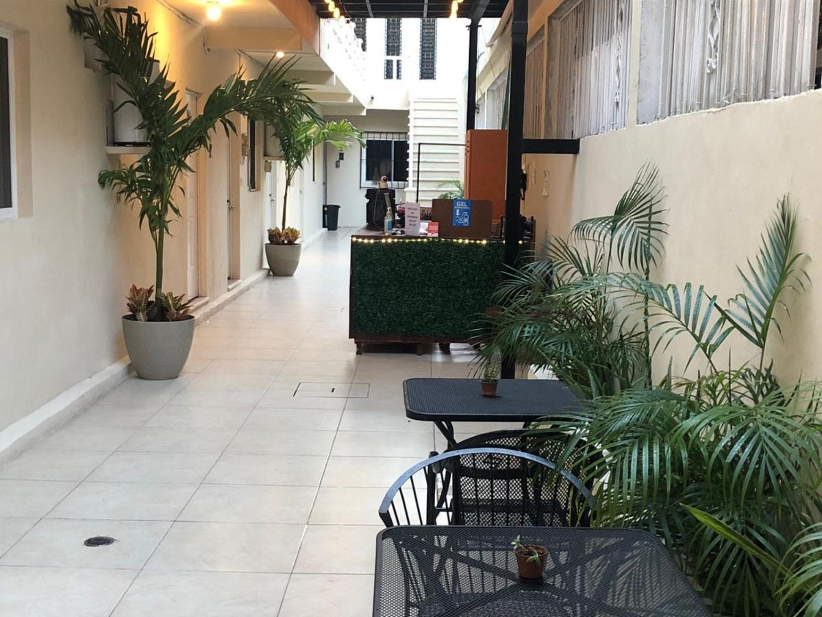 D'atyi 10 Avenue