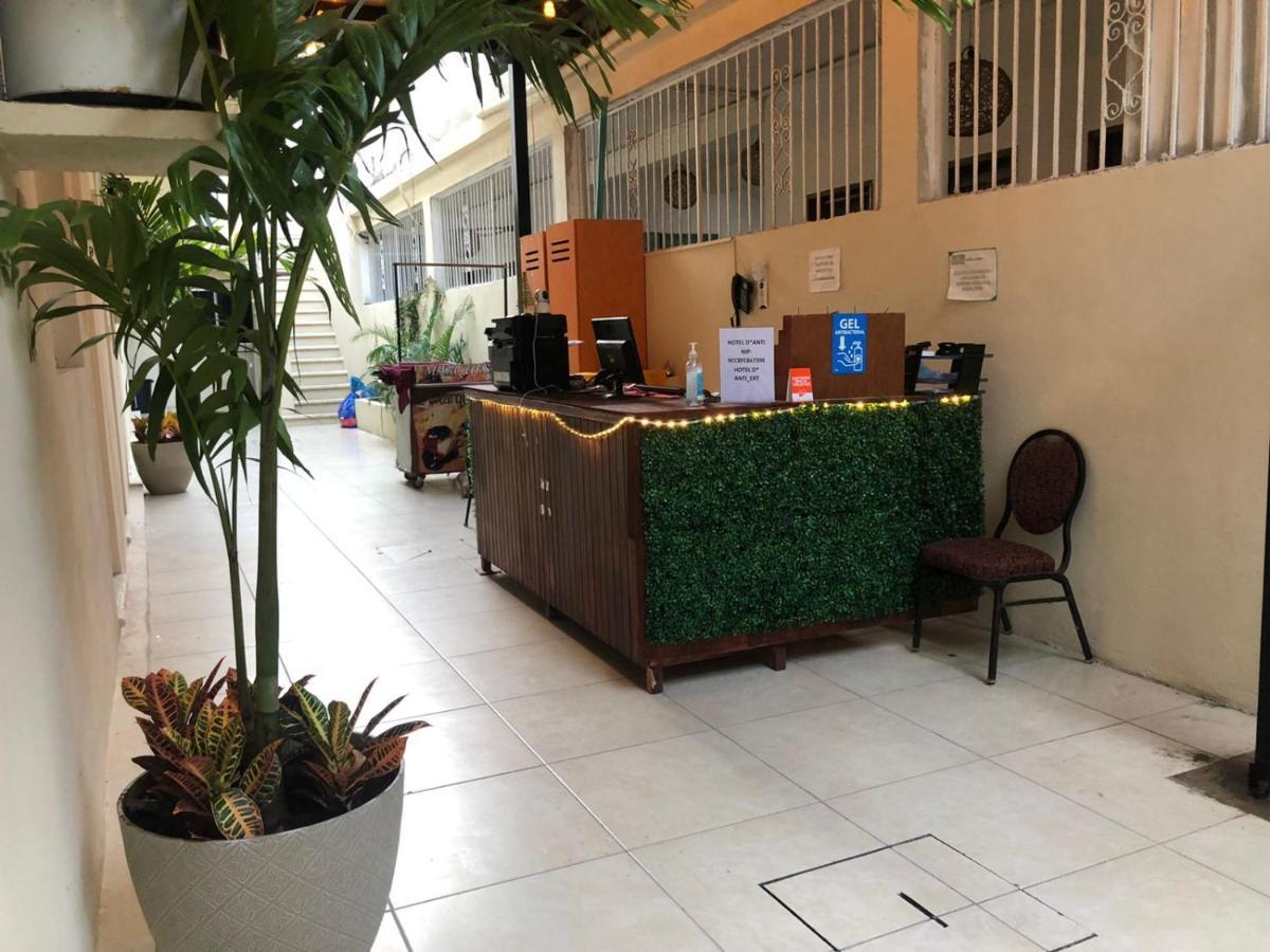 Inn D'atyi 10 Avenue 2*